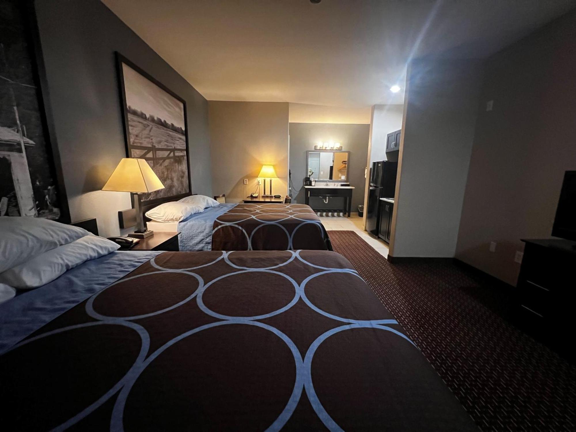 Super 8 By Wyndham Center Exterior foto